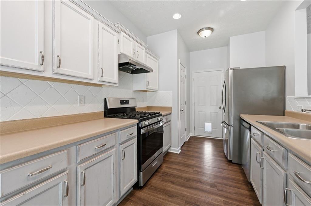 905 Tamarisk Place Property Photo 11