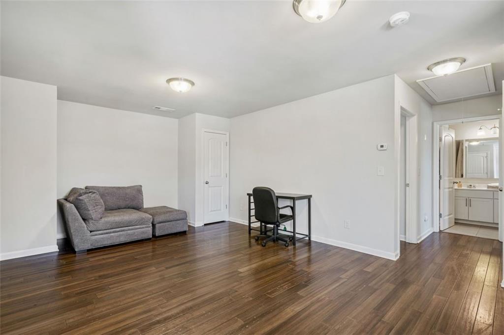 6623 Rivergreen Road Property Photo 16