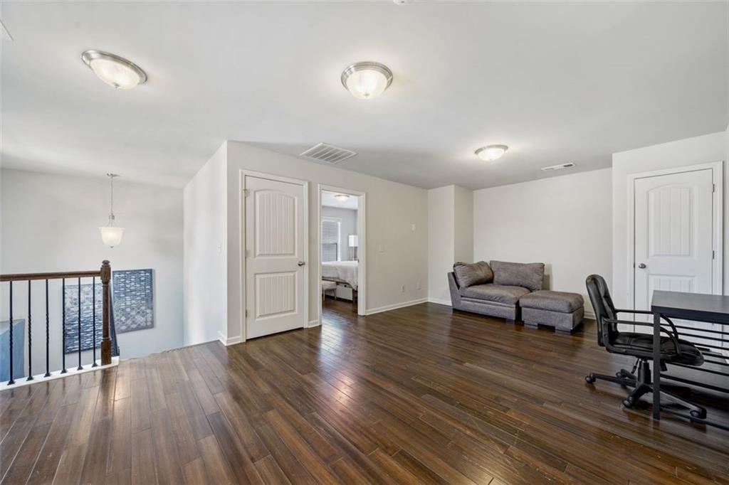 6623 Rivergreen Road Property Photo 17