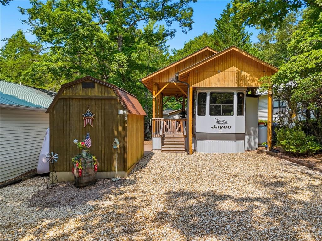 104 Cindy Parkway Property Photo 1