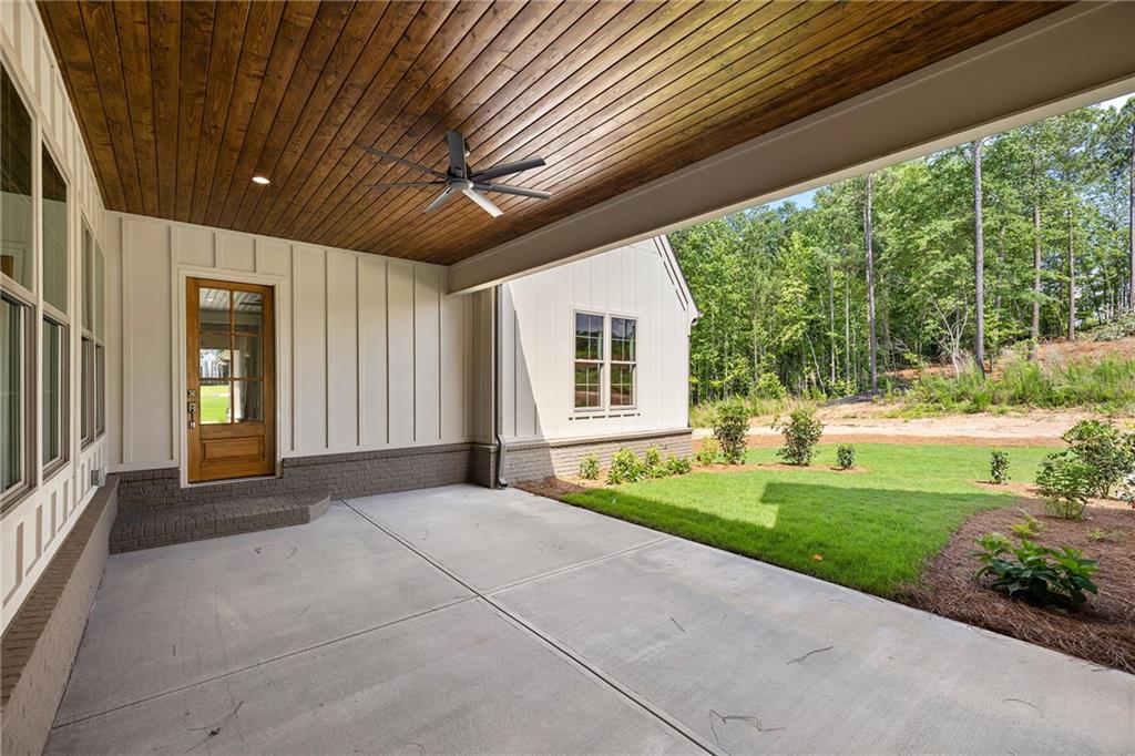 105 Forest Berry Court Property Photo 5