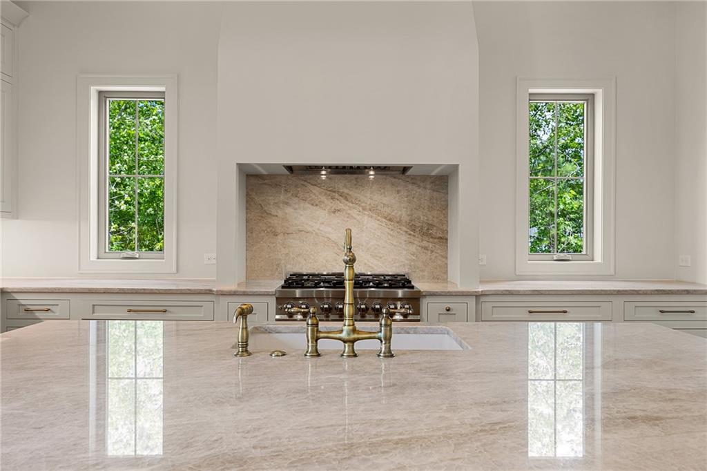 105 Forest Berry Court Property Photo 10