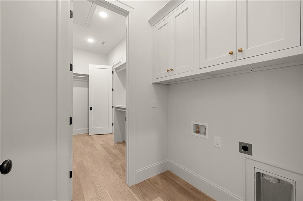 105 Forest Berry Court Property Photo 25