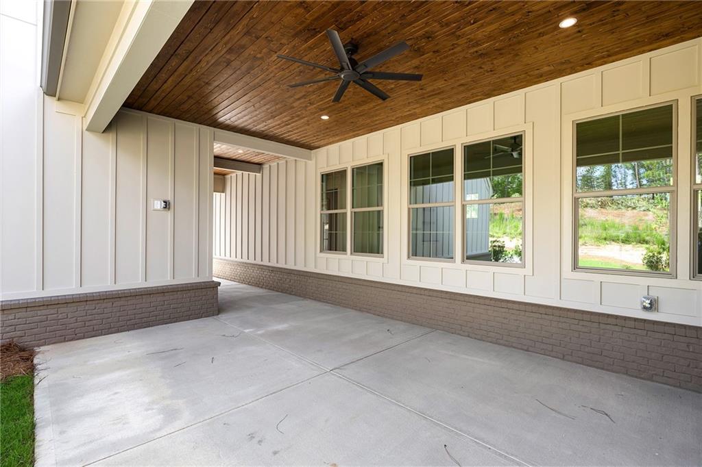105 Forest Berry Court Property Photo 38
