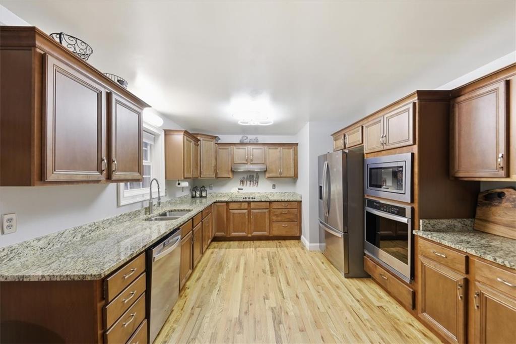7795685 Property Photo 4