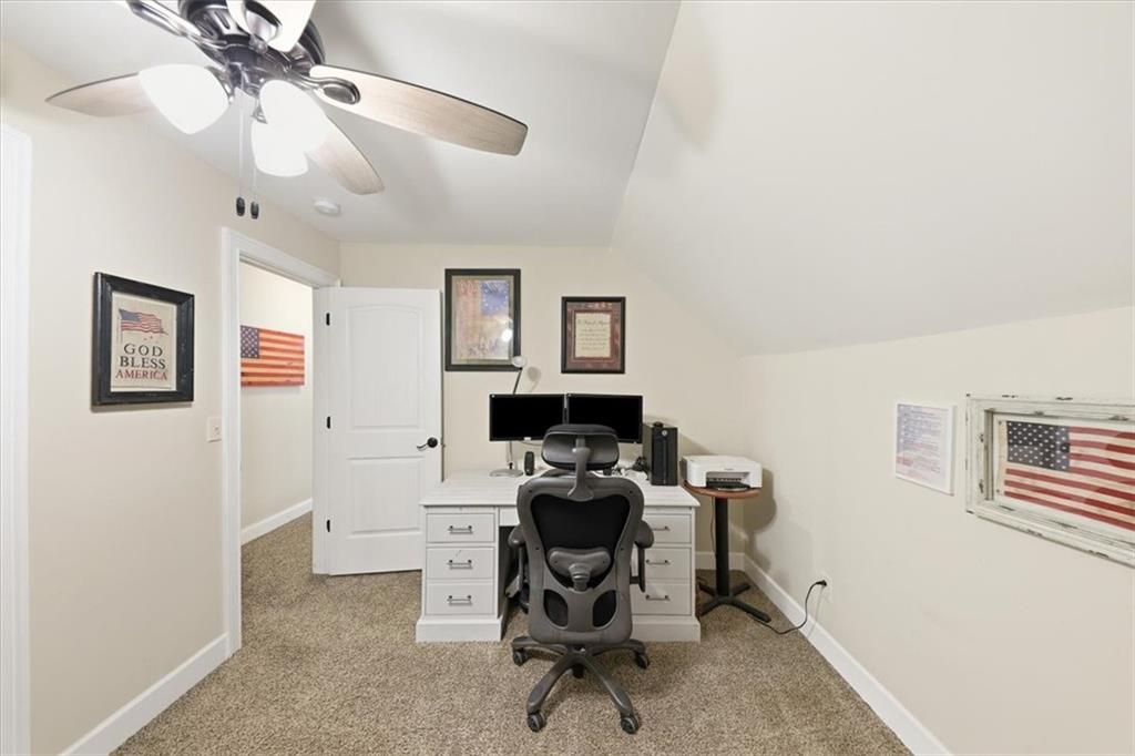 7795685 Property Photo 34