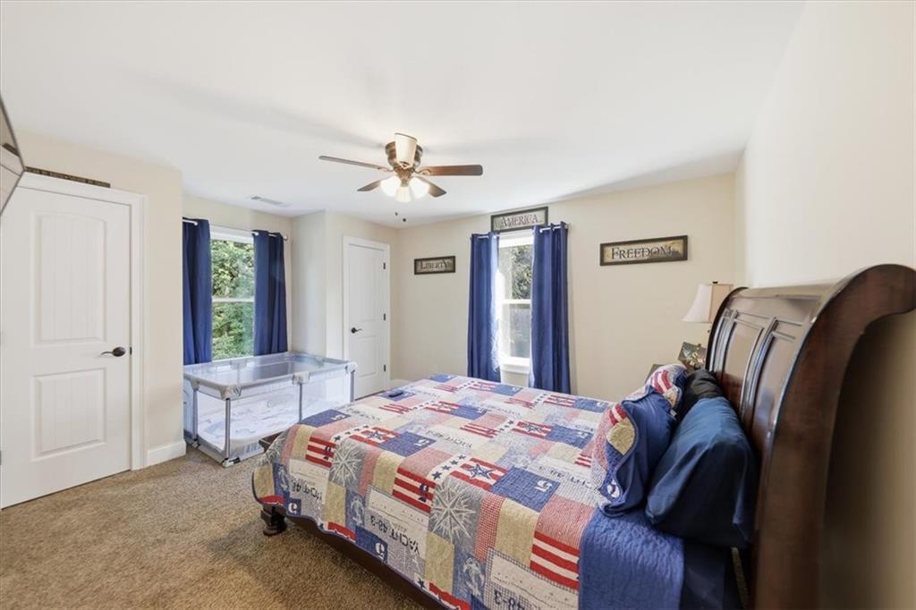 7795685 Property Photo 40