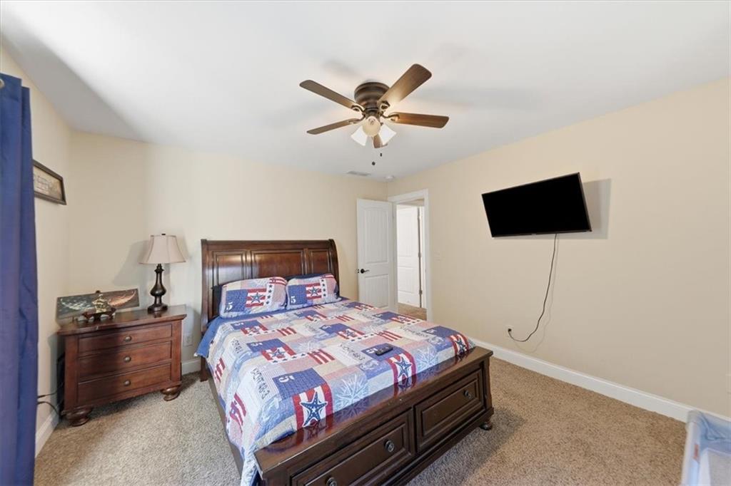 7795685 Property Photo 41
