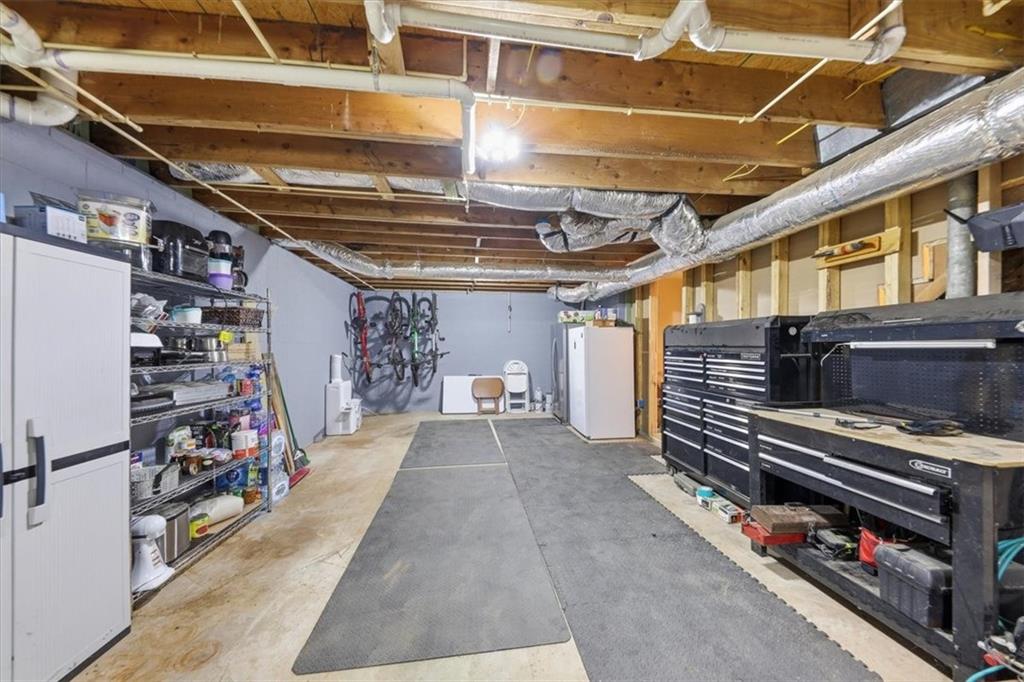 7795685 Property Photo 55