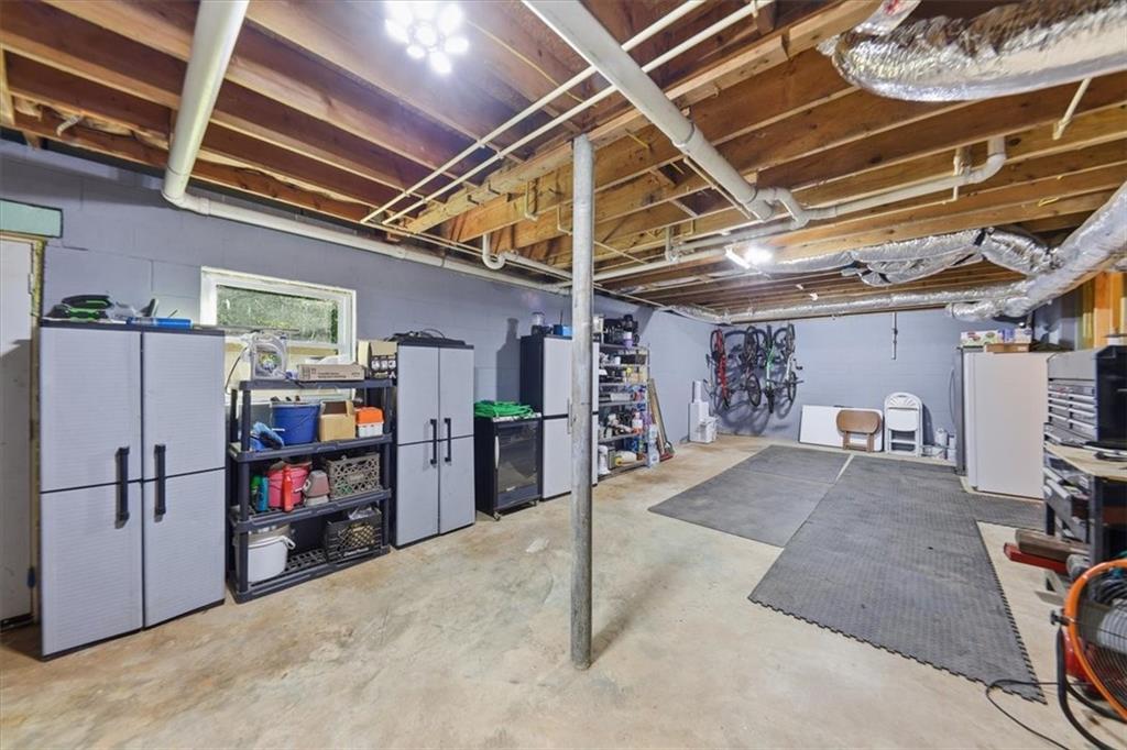 7795685 Property Photo 56