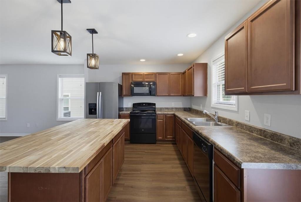 68 Sharp Way Property Photo 13