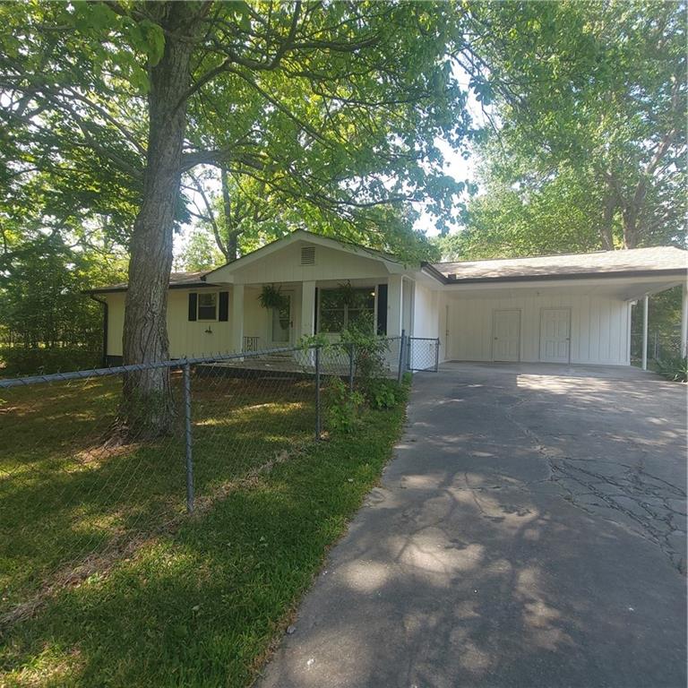 118 Meadows Court Property Photo 1