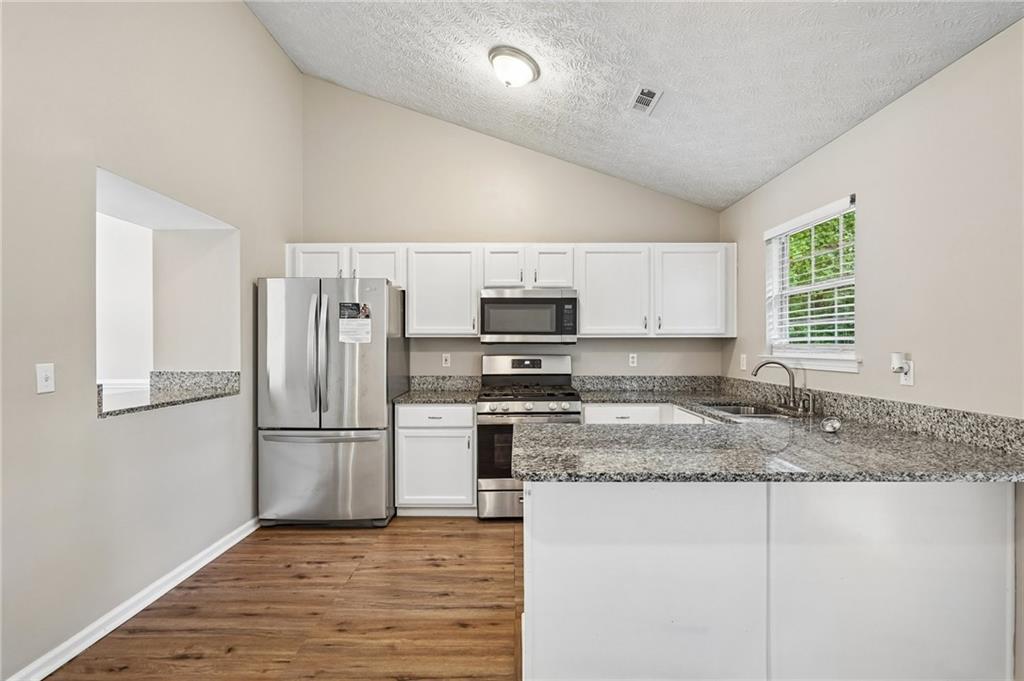 403 Edgewood Drive Property Photo 13