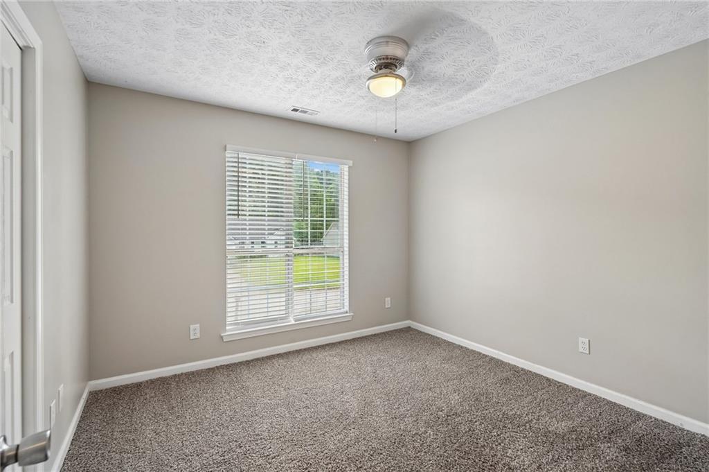 403 Edgewood Drive Property Photo 15