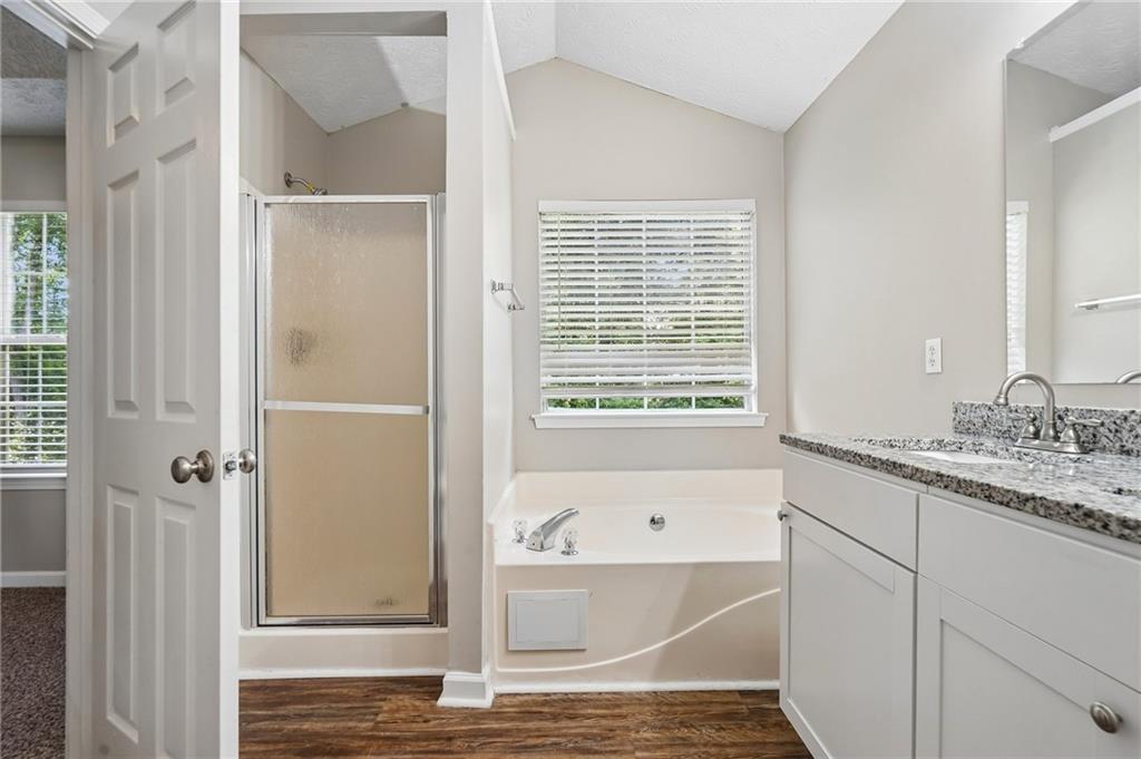 403 Edgewood Drive Property Photo 22