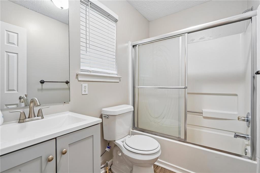403 Edgewood Drive Property Photo 26