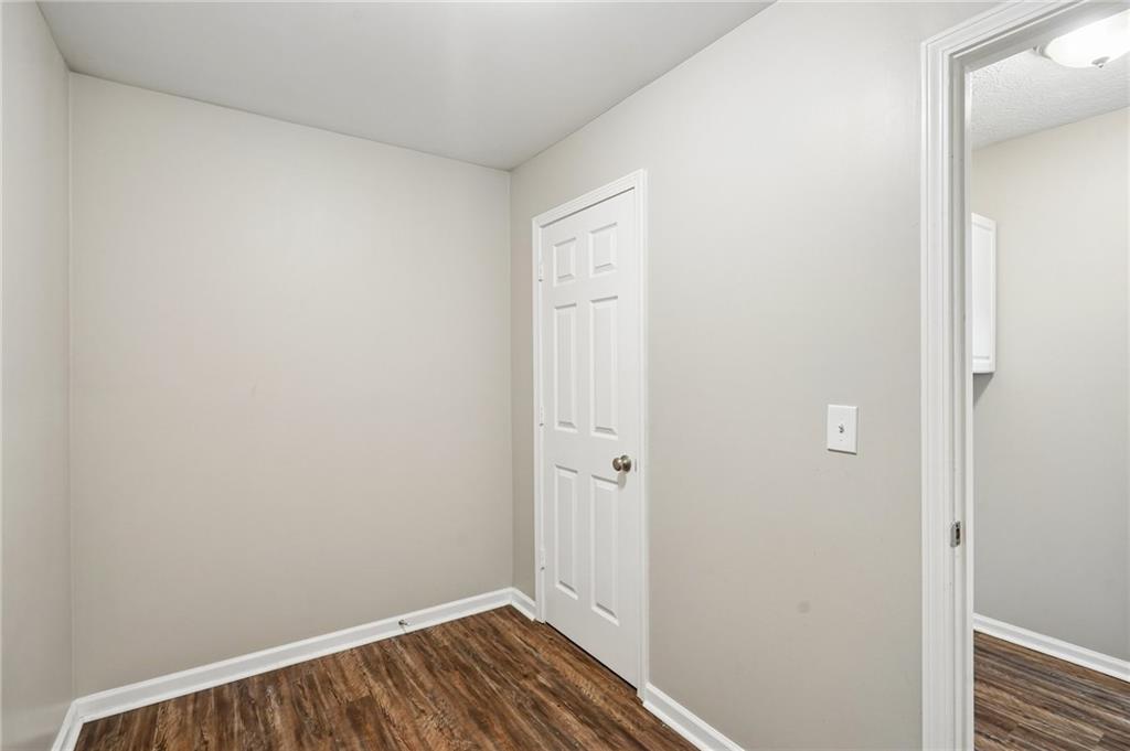 403 Edgewood Drive Property Photo 28