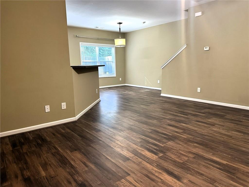 538 Oakside Place Property Photo 4