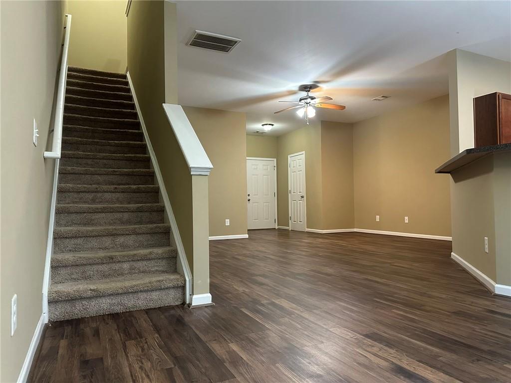 538 Oakside Place Property Photo 11