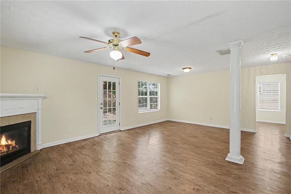 4065 Mission Way Property Photo 3