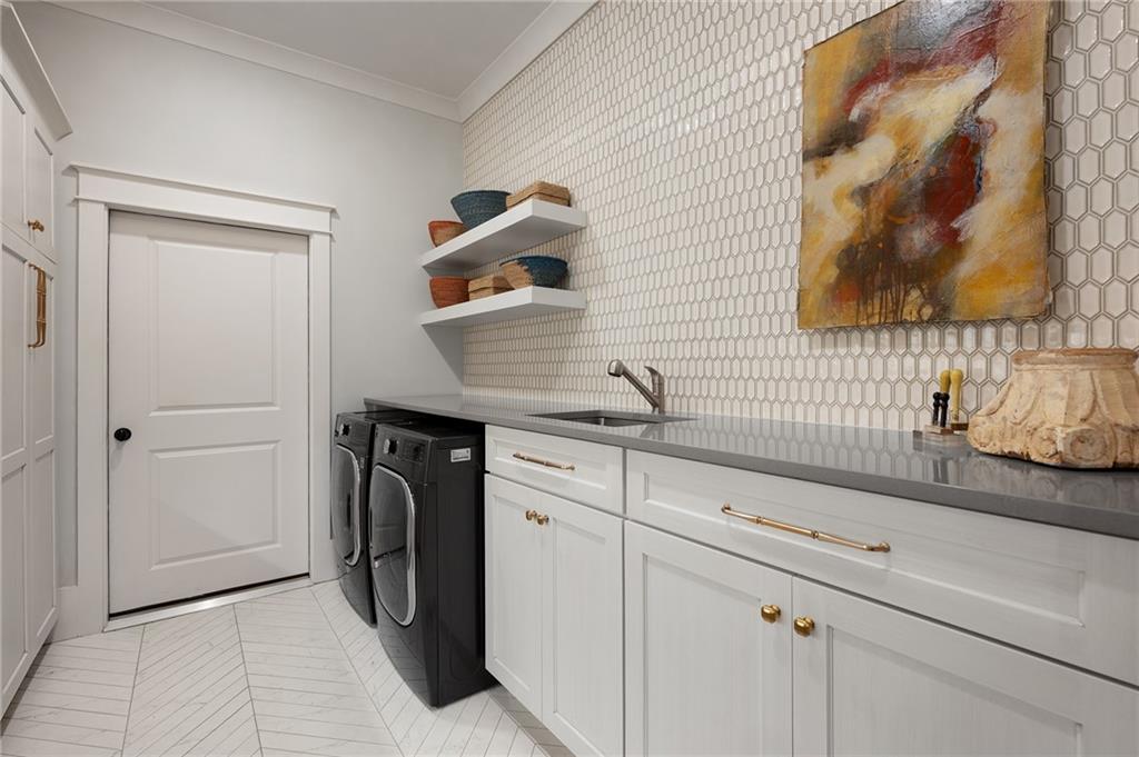 87 Whisper Place Property Photo 27