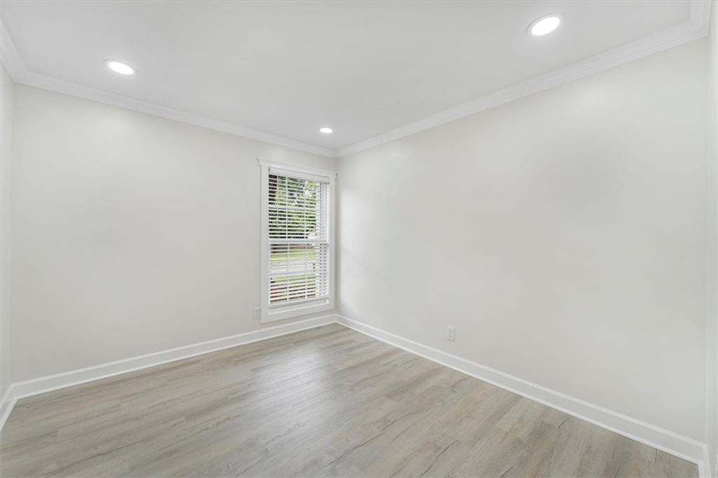6073 Fieldcrest Drive Property Photo 15