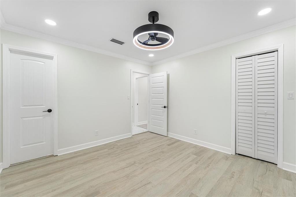 6073 Fieldcrest Drive Property Photo 22