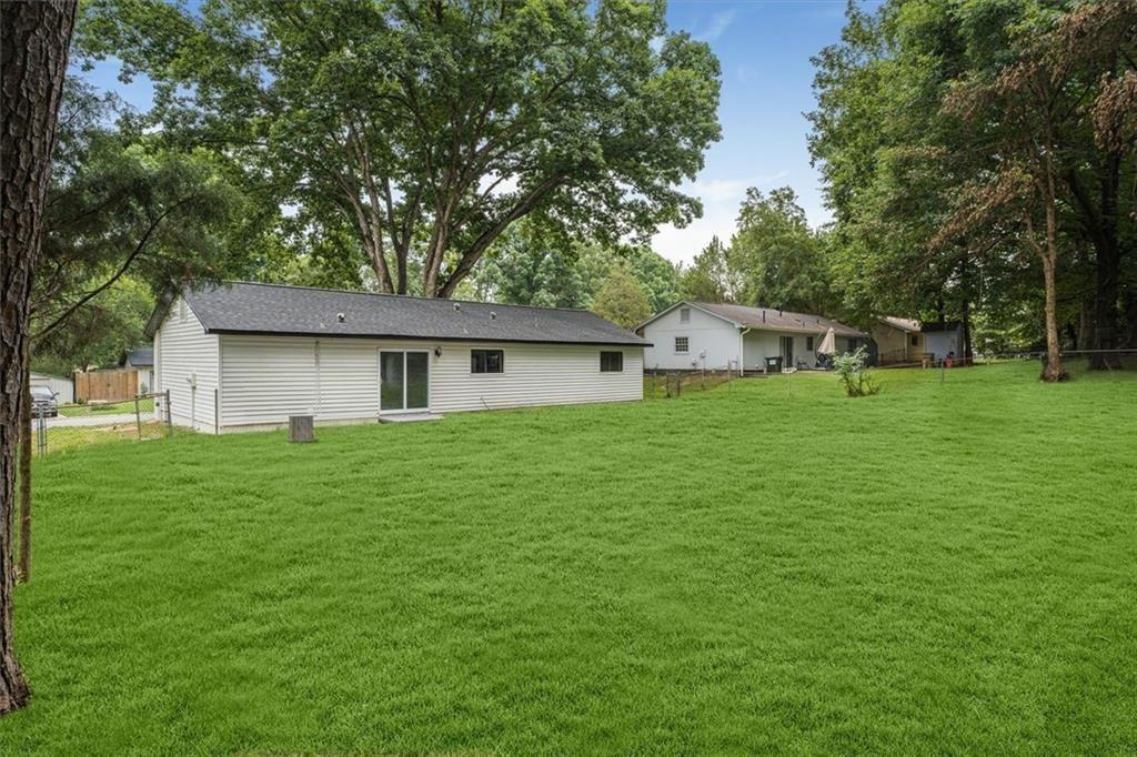 6073 Fieldcrest Drive Property Photo 26