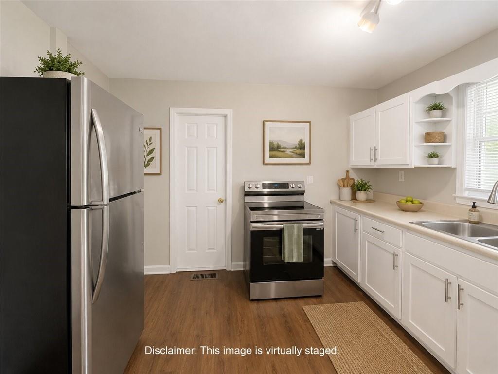 478 Pine Drive Property Photo 3
