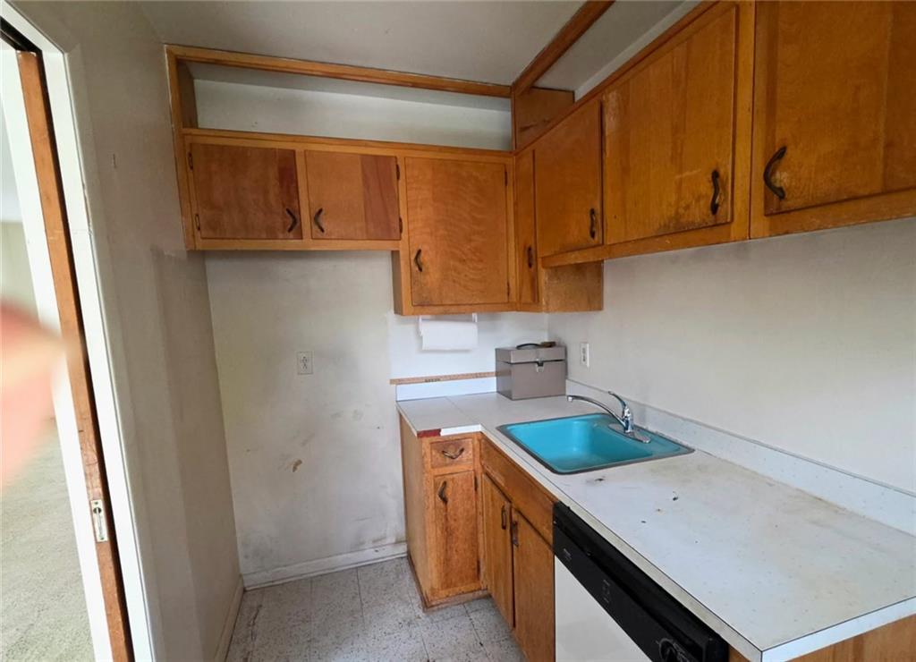 510 Coventry Road Unit 5d Property Photo 6