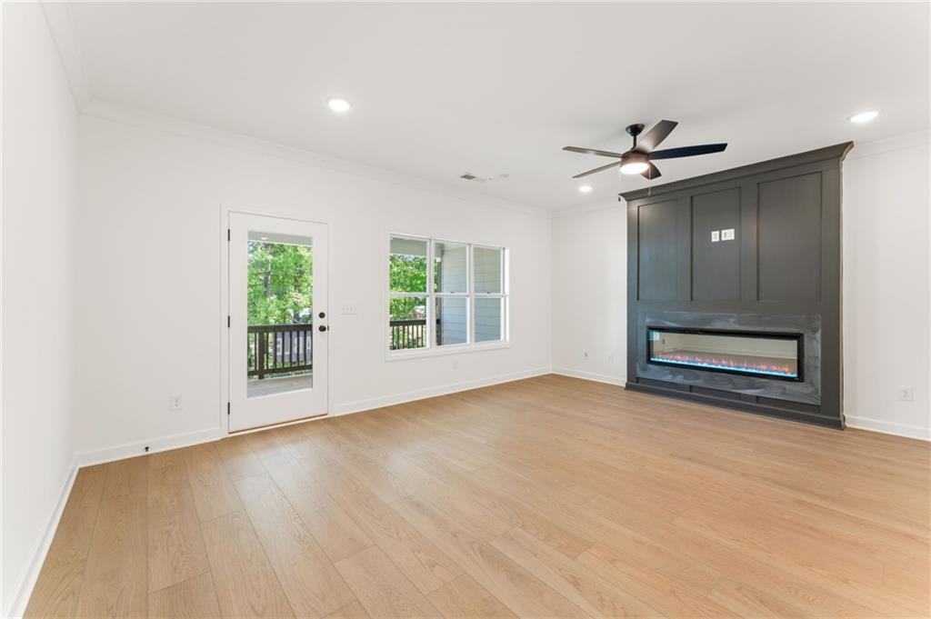 1927 Deco Drive Property Photo 13