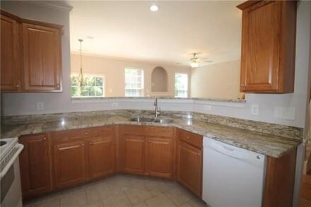 3082 Brockenhurst Property Photo 5