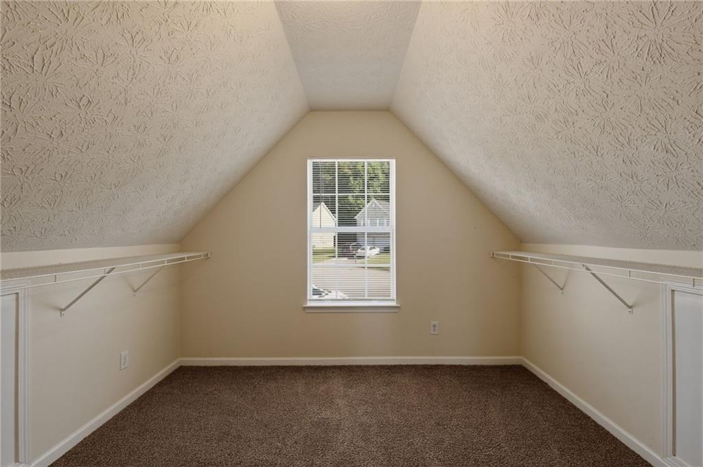 612 Mohawk Circle Property Photo 28