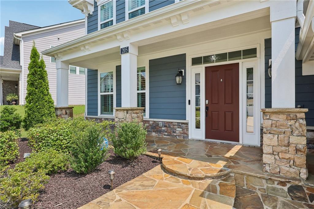 205 Michigan Circle Property Photo 2