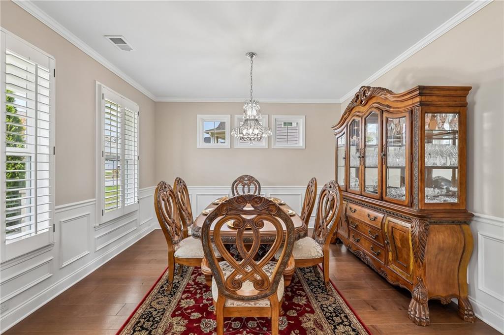 205 Michigan Circle Property Photo 3