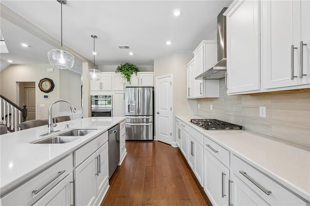 205 Michigan Circle Property Photo 8