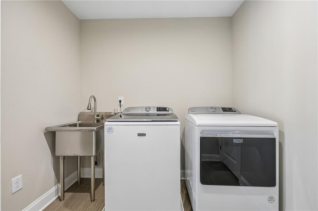 205 Michigan Circle Property Photo 18