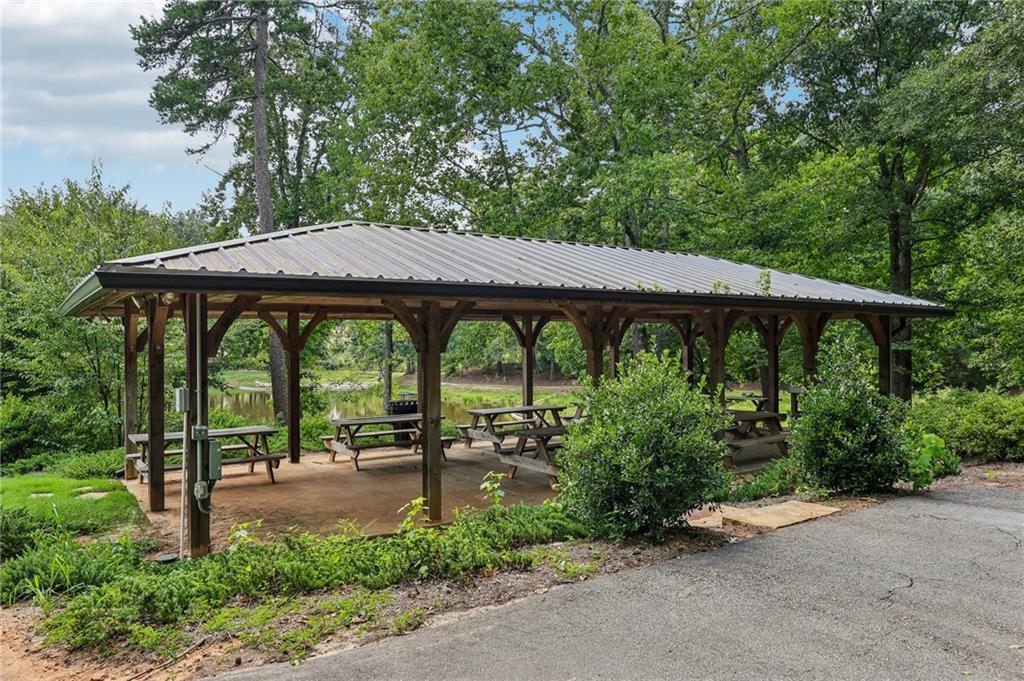 205 Michigan Circle Property Photo 28
