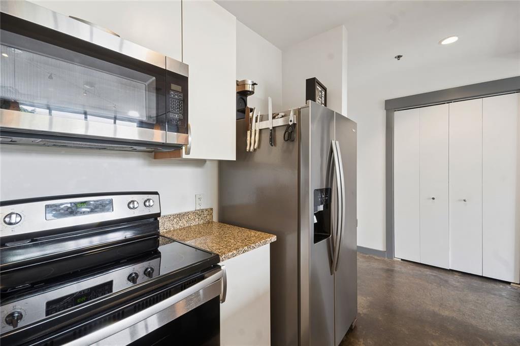 245 N Highland Avenue Ne Unit 321 Property Photo 11