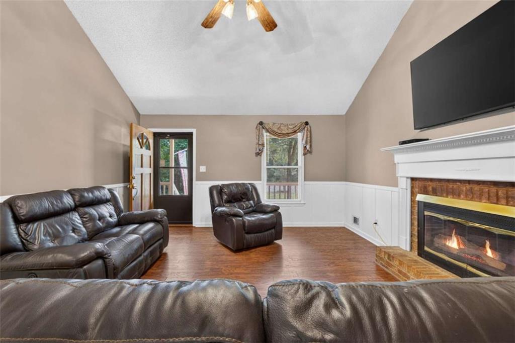 275 Pine Tree Lane Property Photo 9