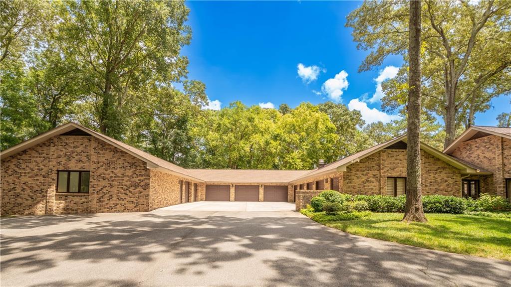 400 Terrell Drive Property Photo 4
