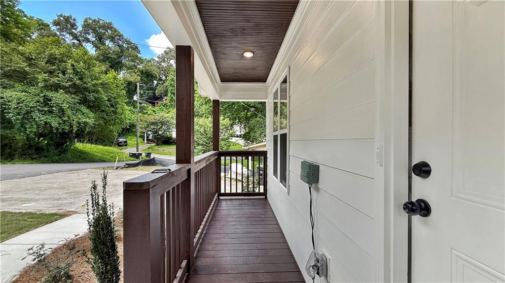 10 Roseway Circle Ne Property Photo 7