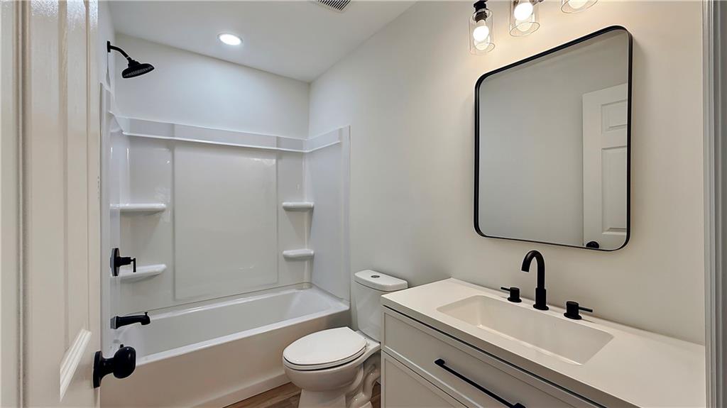 10 Roseway Circle Ne Property Photo 19
