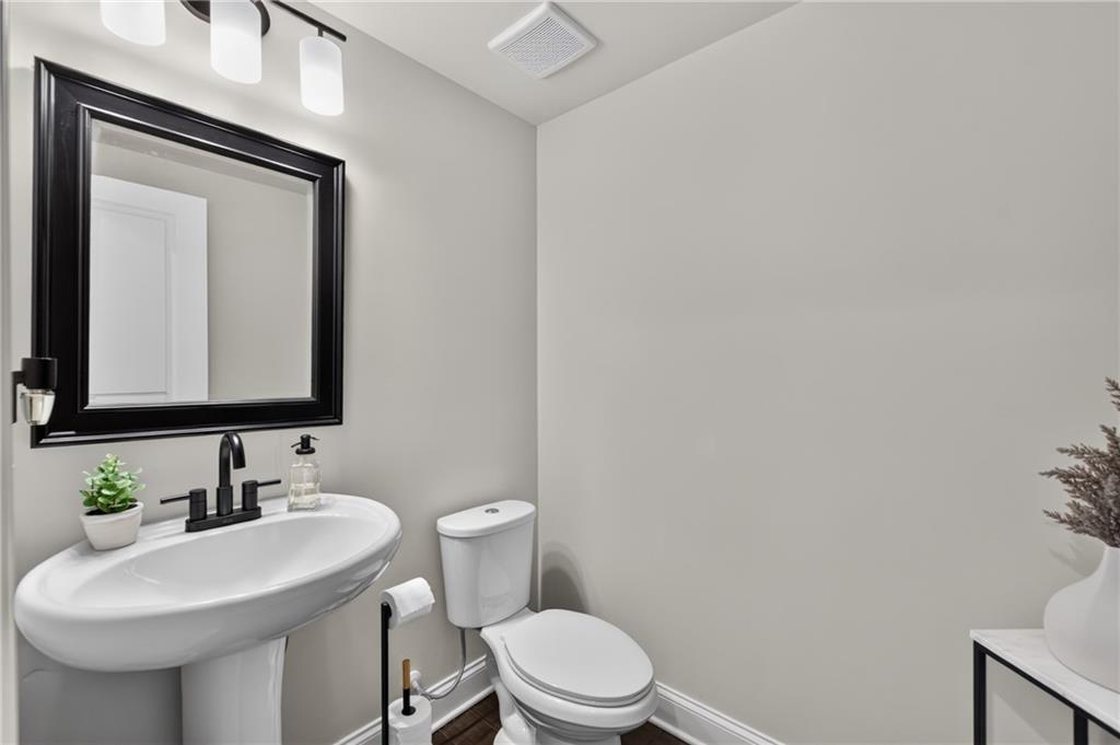1196 Parktown Drive Property Photo 9