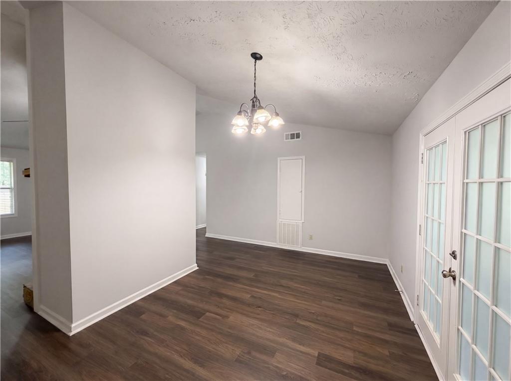 85 Hartley Woods Drive Ne Property Photo 6