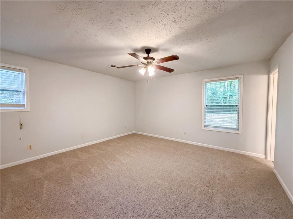 85 Hartley Woods Drive Ne Property Photo 9