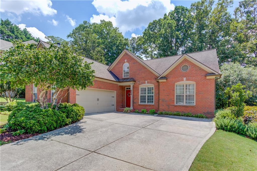 2515 Chandler Grove Drive Property Photo 1