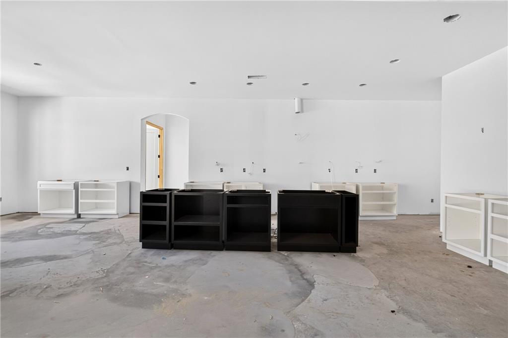 608 E Lake Drive Property Photo 17