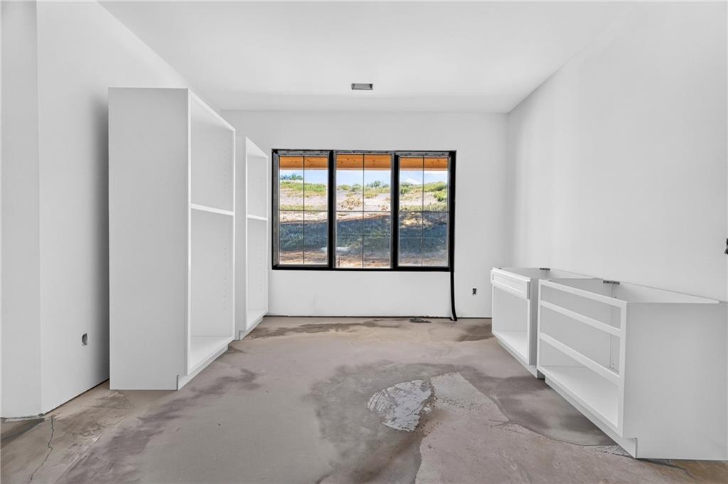 608 E Lake Drive Property Photo 22