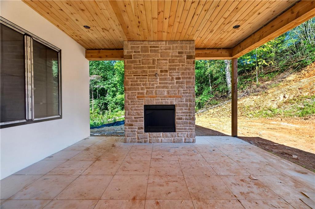 608 E Lake Drive Property Photo 33
